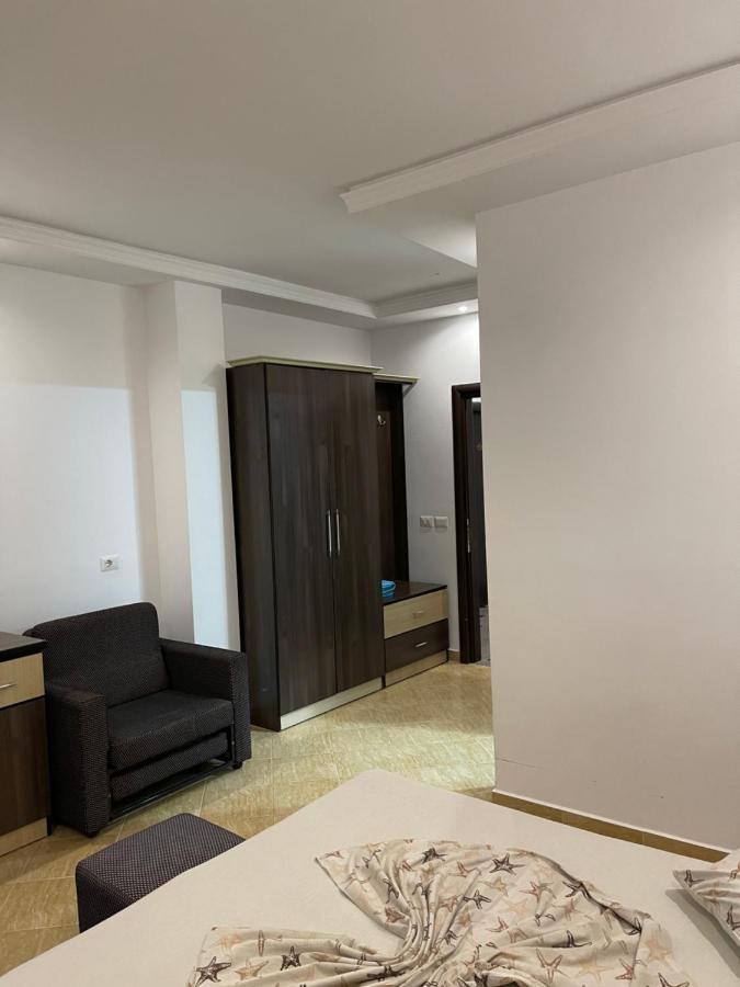 Hotel Zverneci Экстерьер фото