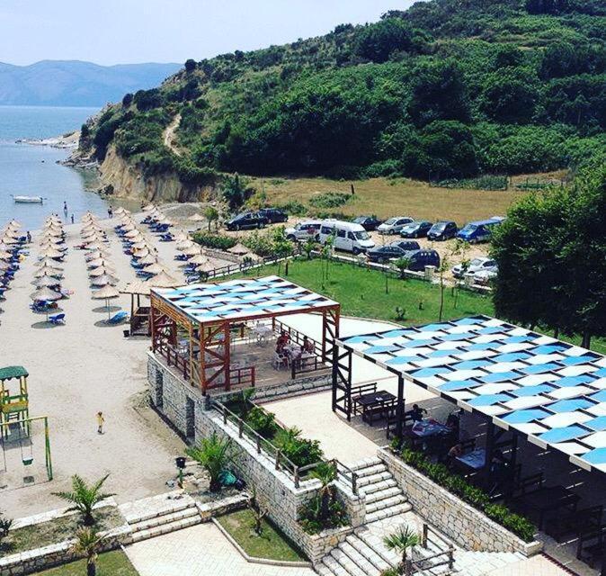 Hotel Zverneci Экстерьер фото